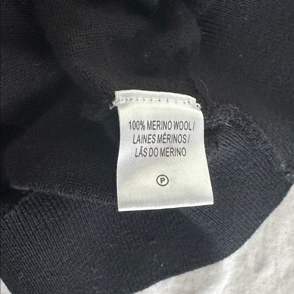 Italian Merino Wool Pullover Sleeveless Sweater Vest - Picture 7 of 8